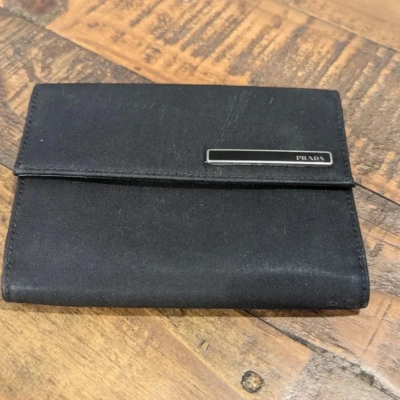 This PRADA Vintage Bifold Wallet black - Picture 1 of 11